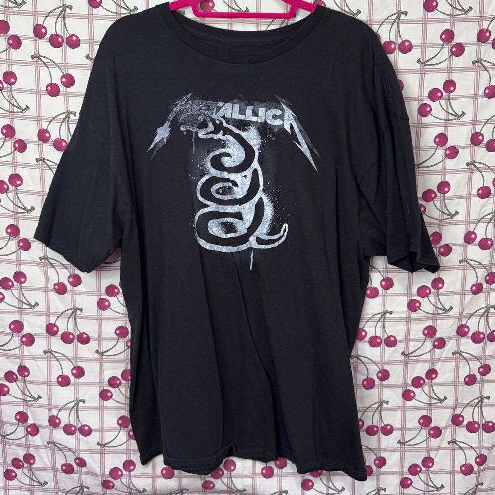Metallica Black Graphic Tee